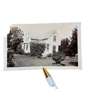 Vtg Lovely Family Home Original Monochrome Photography Found Snapshot